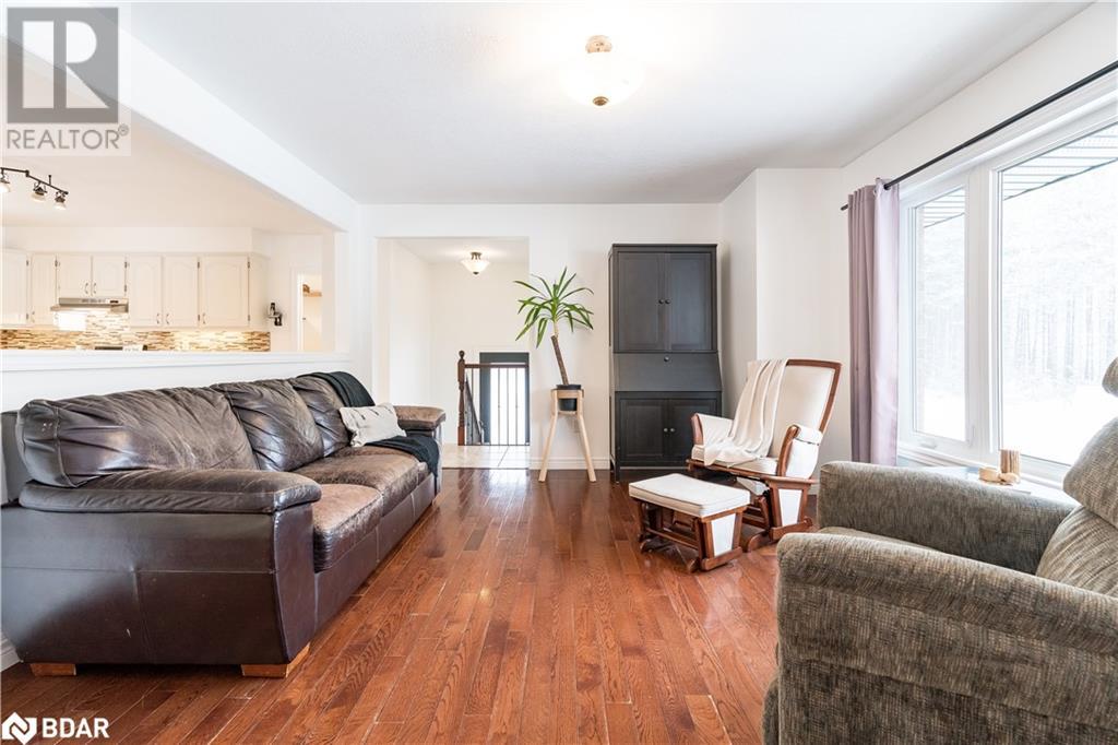 4120 SUNNIDALE CONCESSION 9