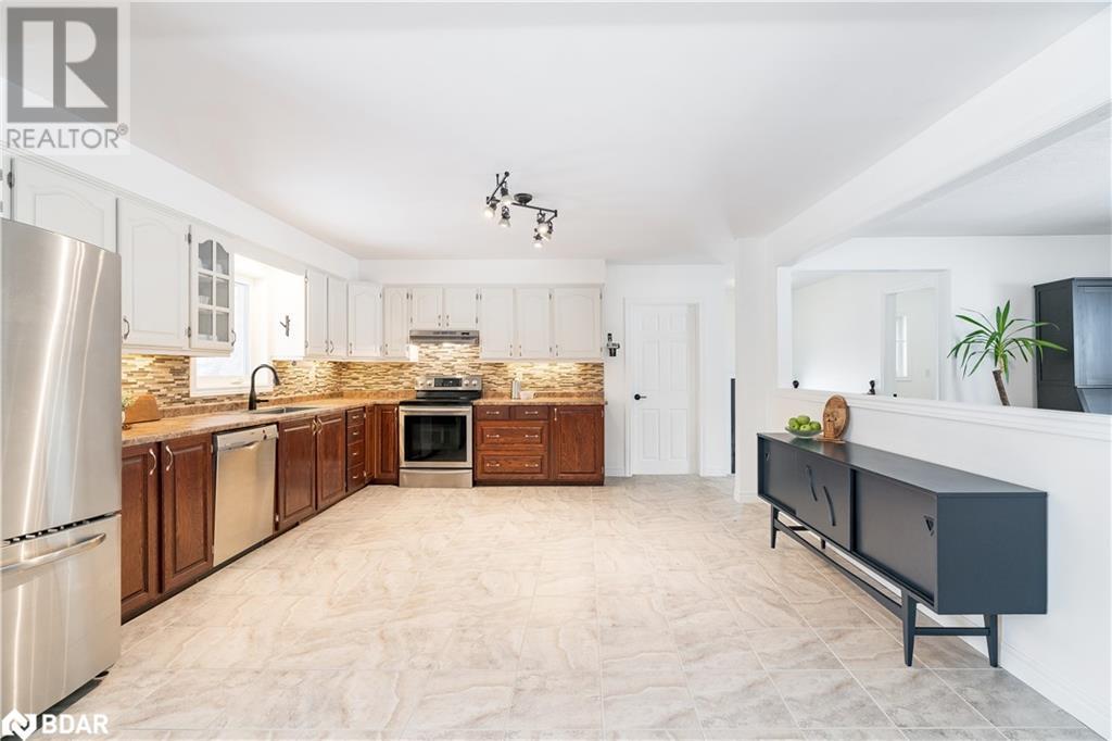 4120 SUNNIDALE CONCESSION 9