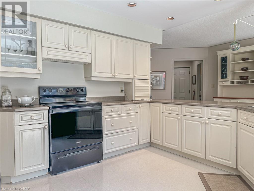 6 GREENSBORO Avenue