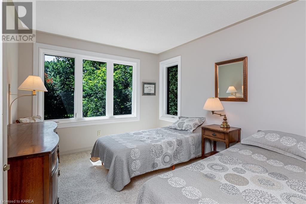 6 GREENSBORO Avenue