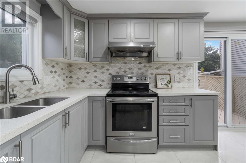 142 CORNERBROOK Crescent