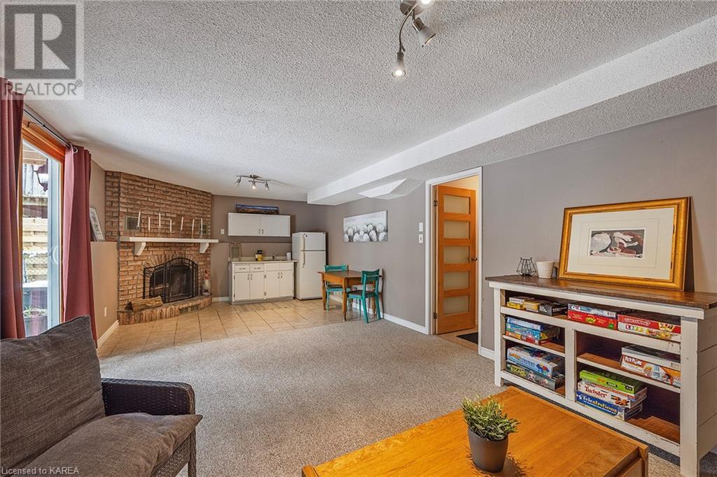 1157 BASSWOOD Place