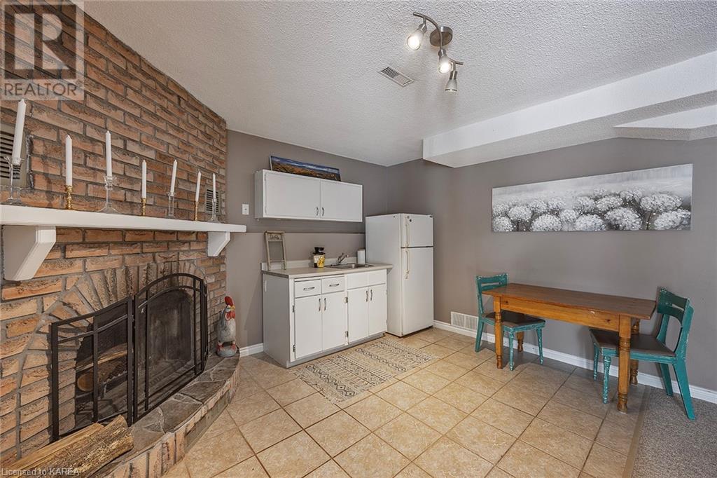 1157 BASSWOOD Place