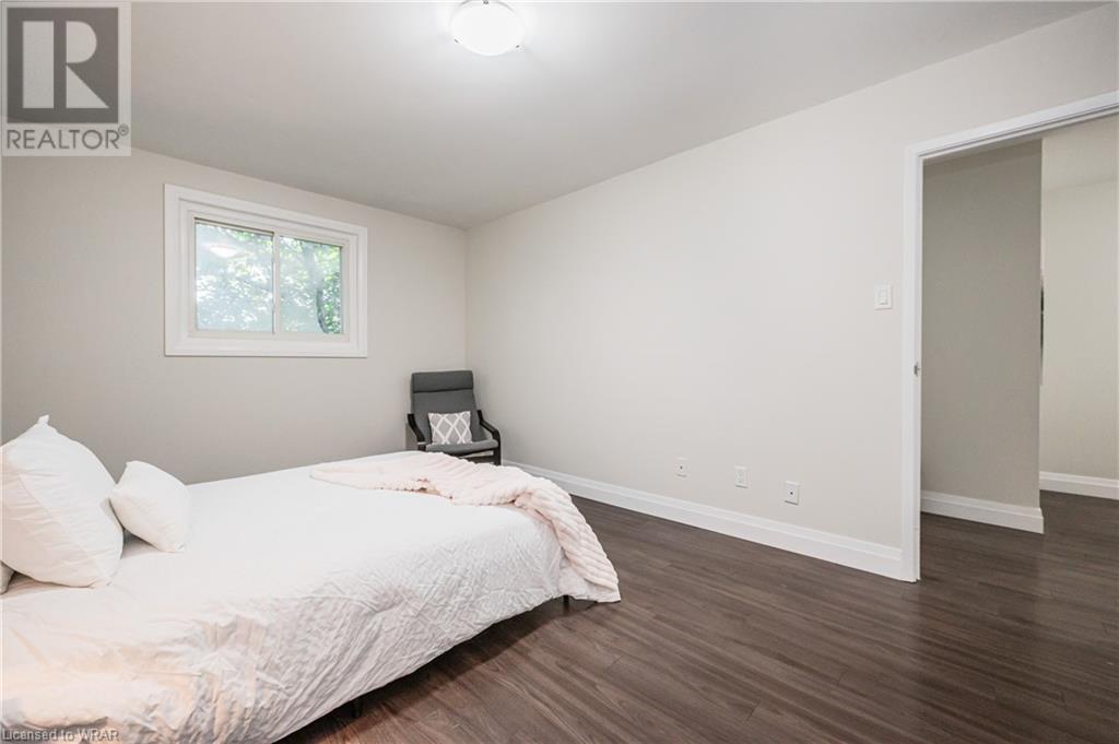 310 BLUEVALE Street N Unit# E