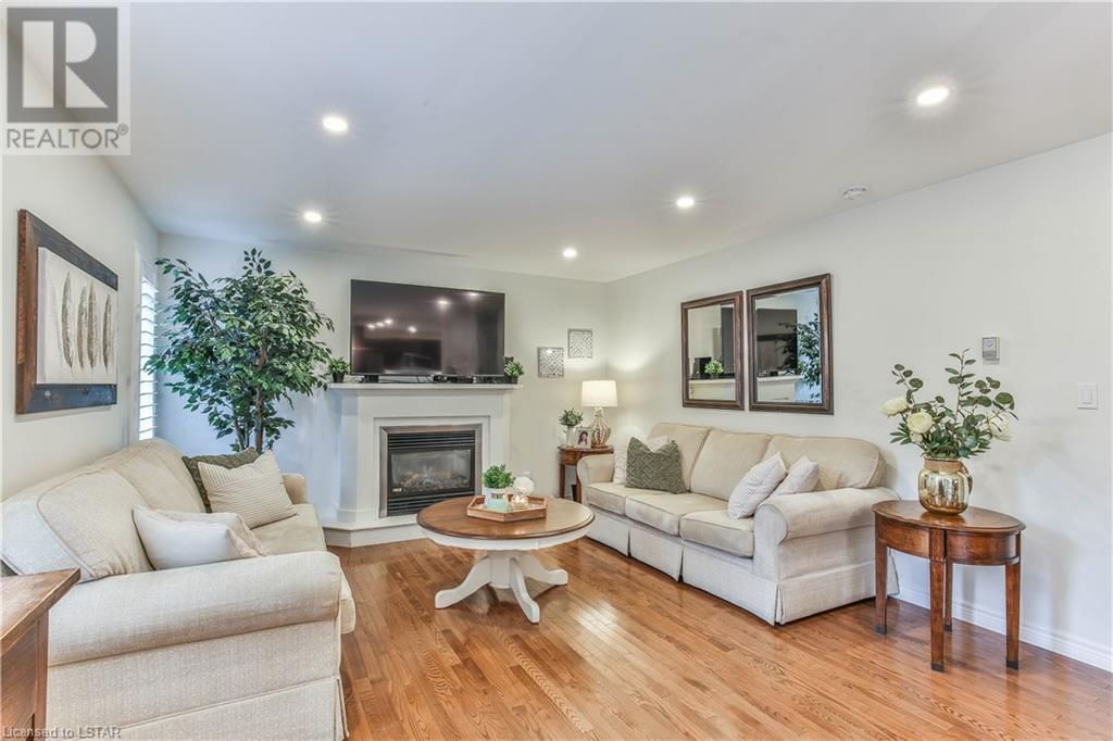 637 NORMANDY Drive