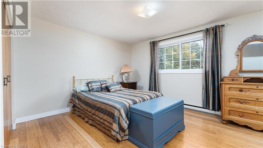 326 GLENGARRY Road