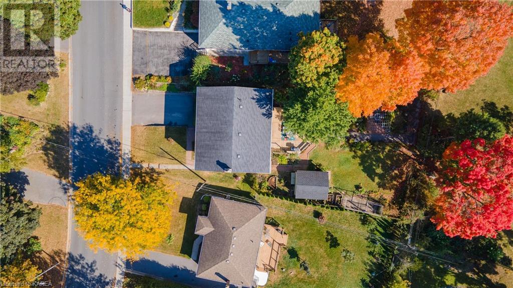 326 GLENGARRY Road