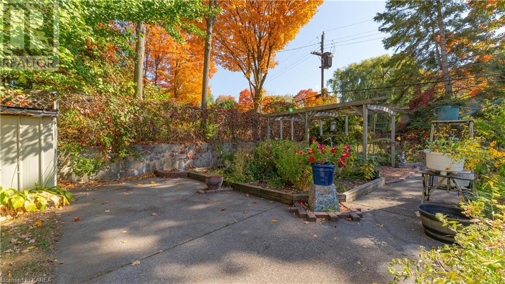 326 GLENGARRY Road