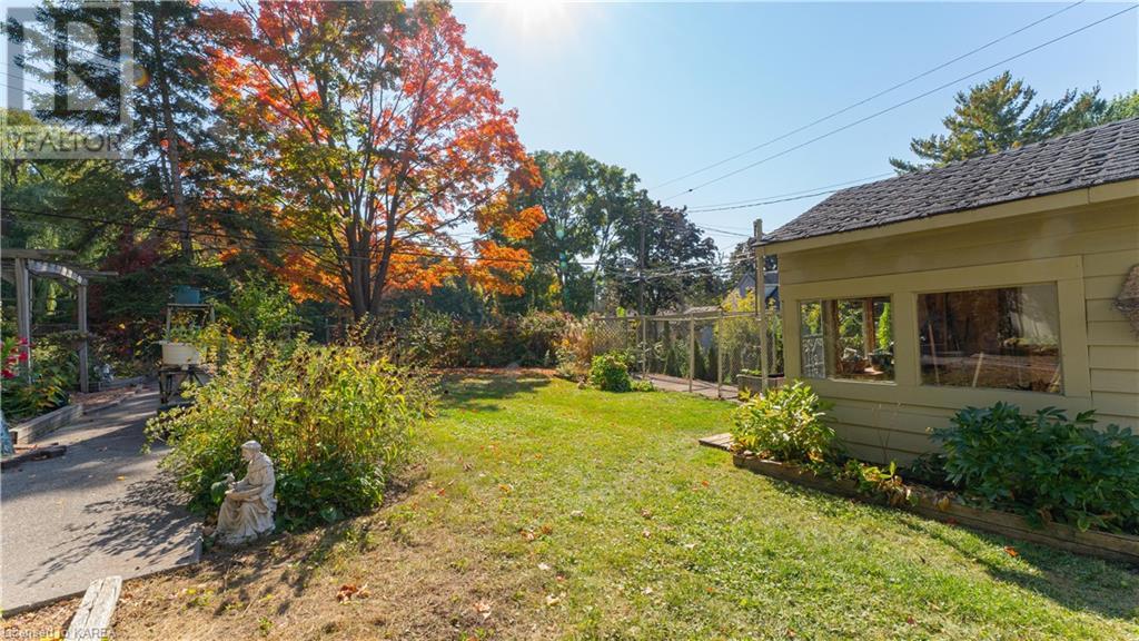326 GLENGARRY Road