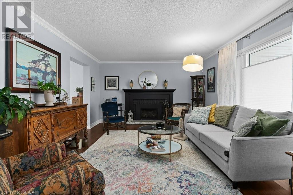 856 LUDGATE Crescent