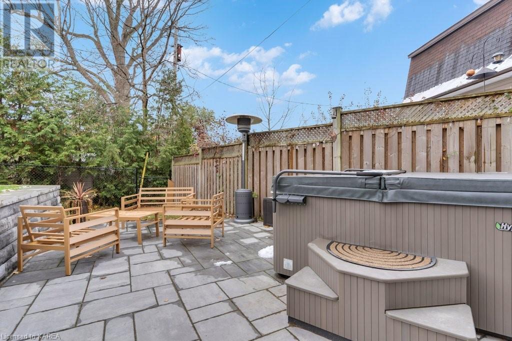856 LUDGATE Crescent