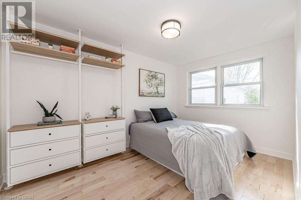 4 LOCKYER Road