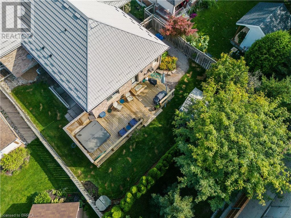5 COBBLESTONE Drive
