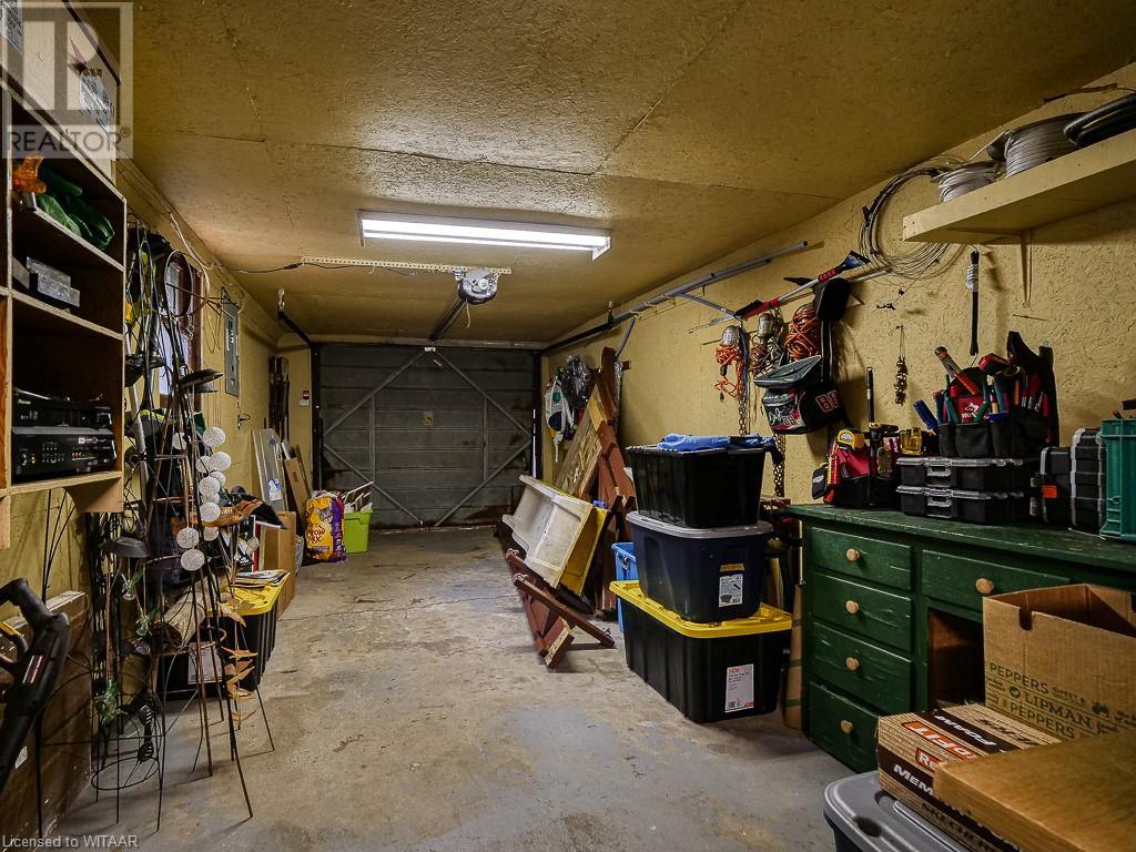 277 VANSITTART Avenue