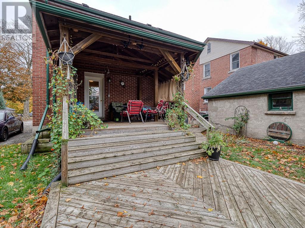 277 VANSITTART Avenue