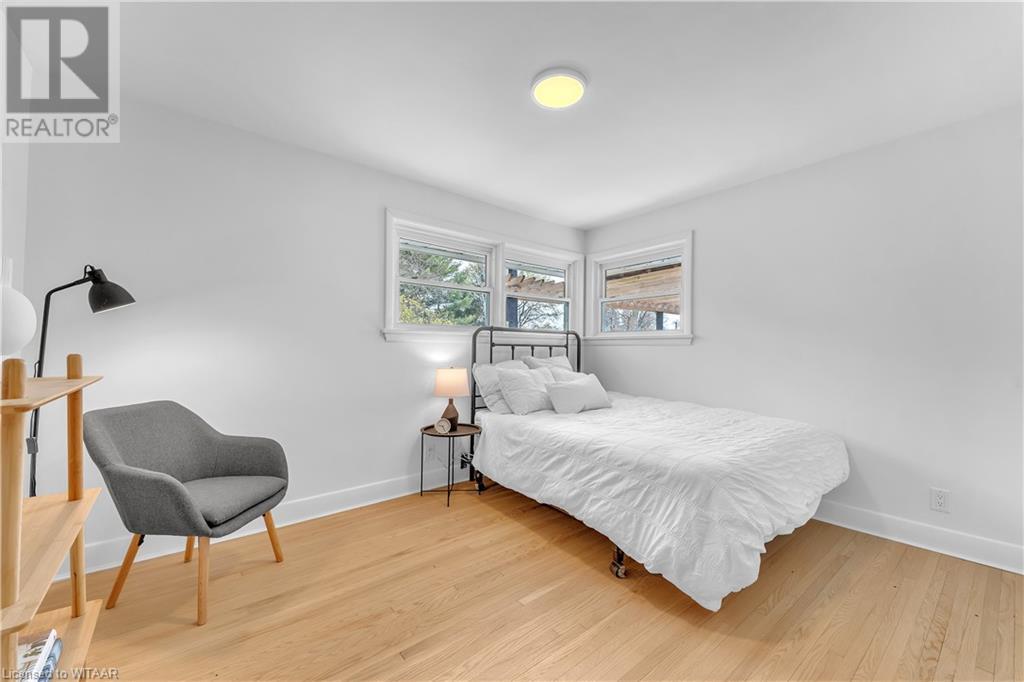 229 WOODWORTH Crescent
