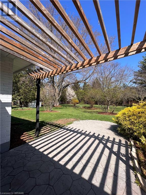 229 WOODWORTH Crescent