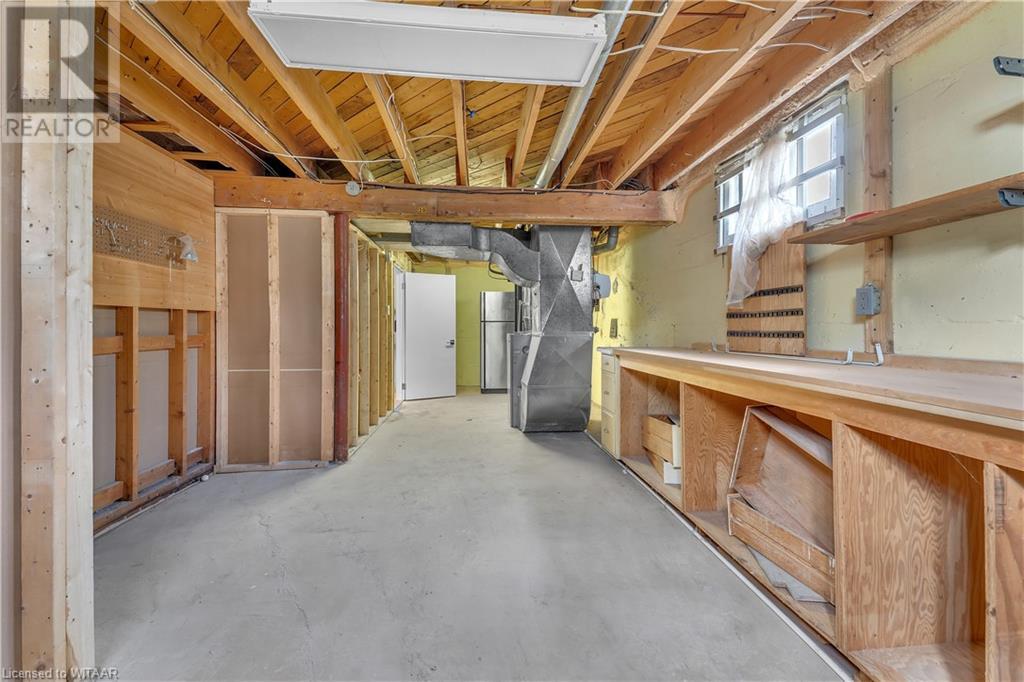 229 WOODWORTH Crescent