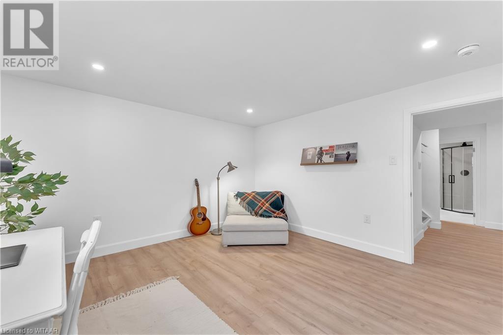 229 WOODWORTH Crescent