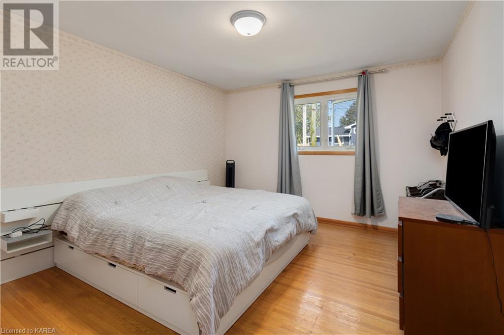 85 MORENZ Crescent