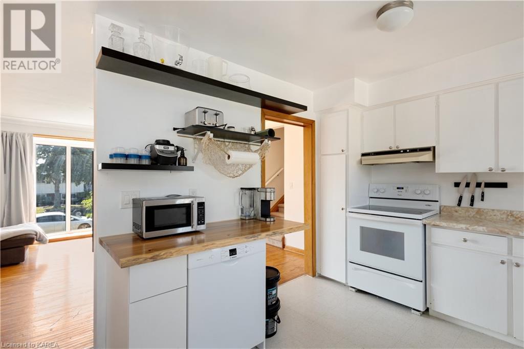 85 MORENZ Crescent