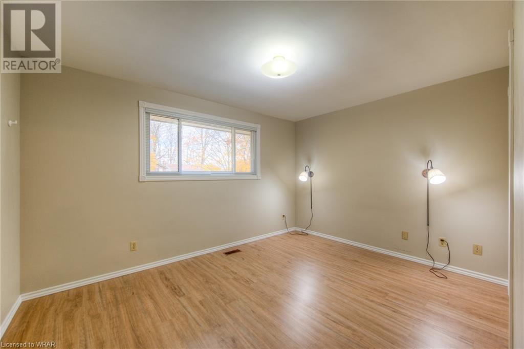 271 THORNCREST Drive