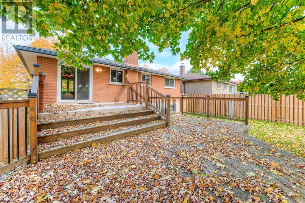 271 THORNCREST Drive