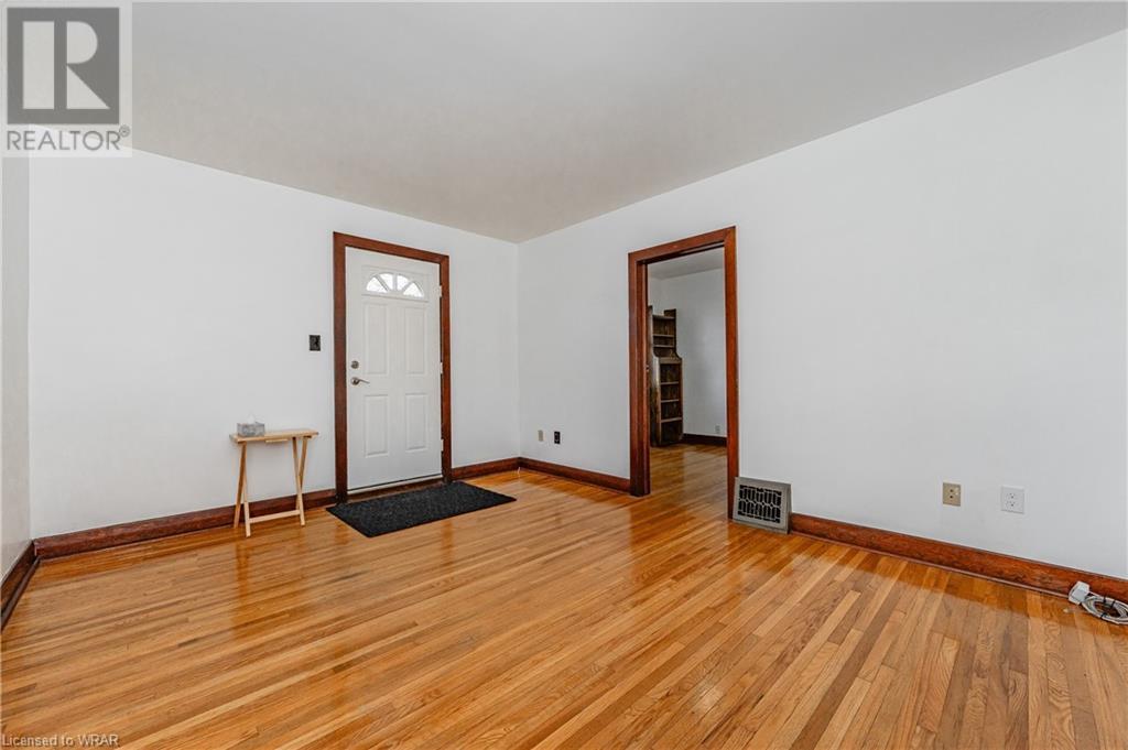 10 VIMY Street