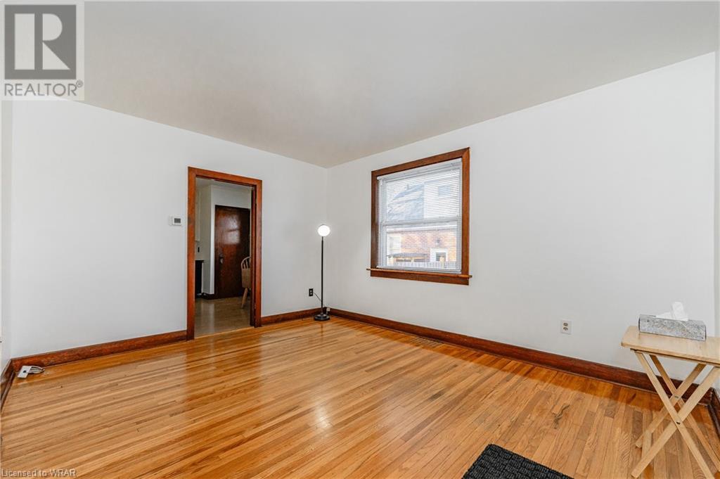 10 VIMY Street