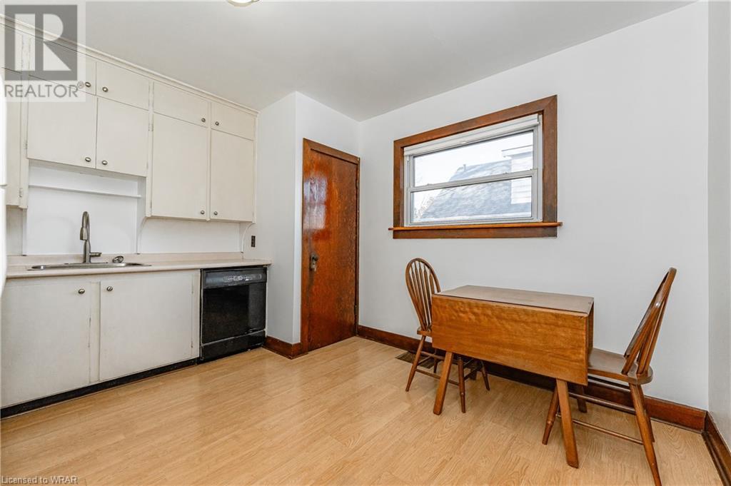 10 VIMY Street