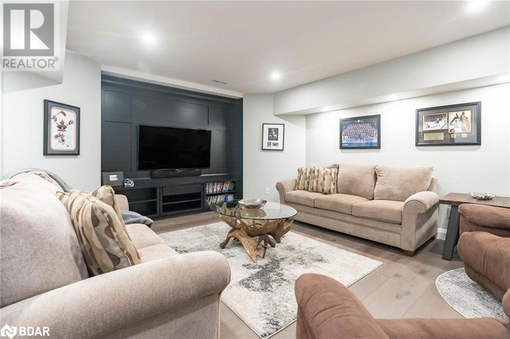 12 SUTTON Heights