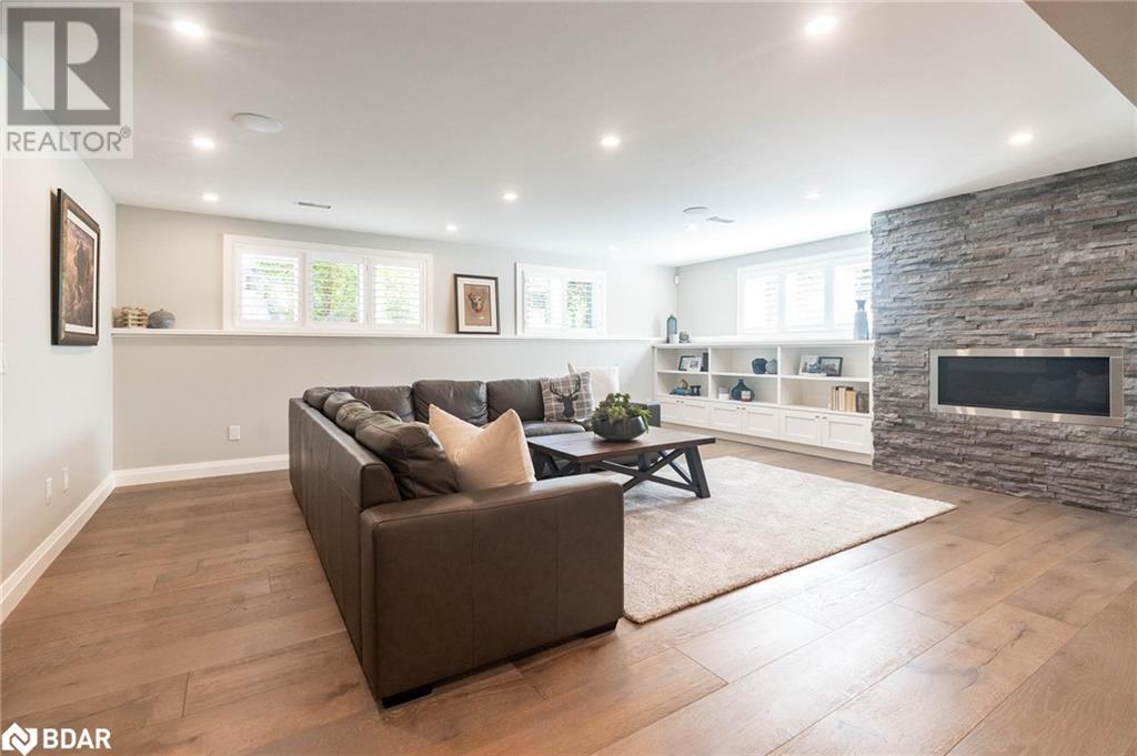 12 SUTTON Heights