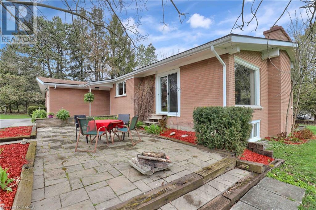 3 HELENA Place