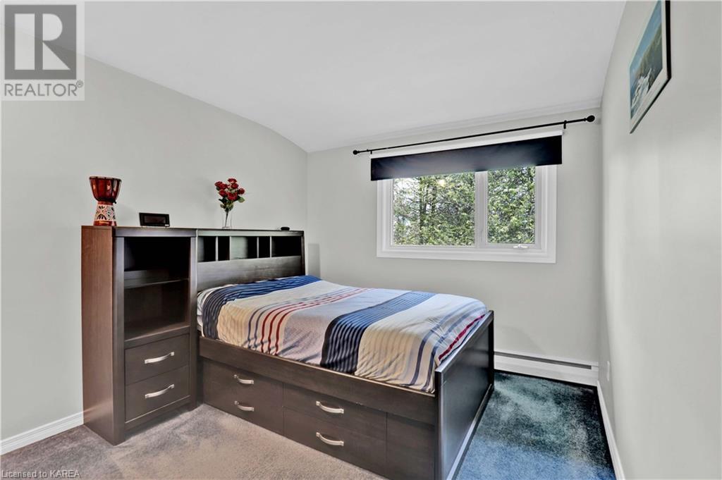 3 HELENA Place