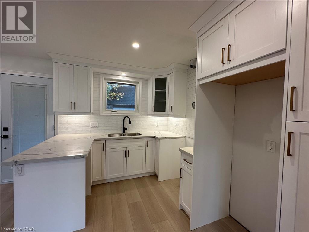 107 STIRLING MACGREGOR Drive