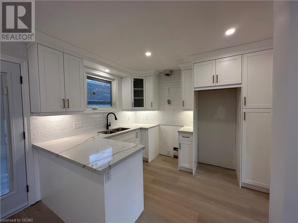 107 STIRLING MACGREGOR Drive