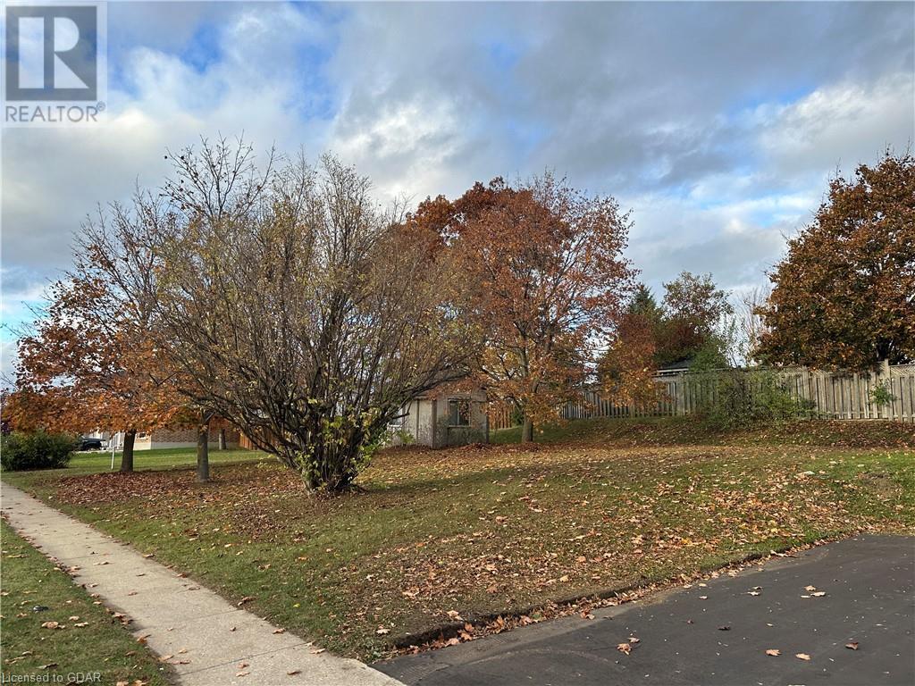 107 STIRLING MACGREGOR Drive