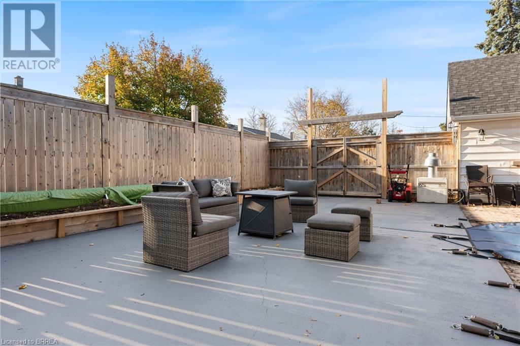 64 RIDGEWOOD Drive