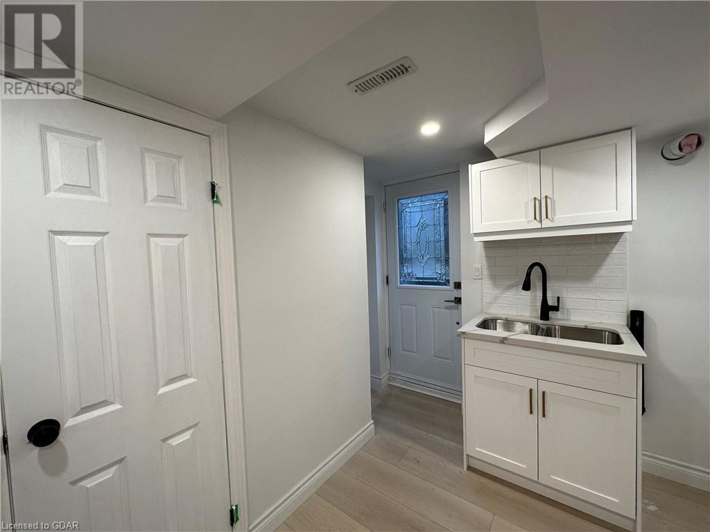 107 STIRLING MACGREGOR Drive Unit# BSMT