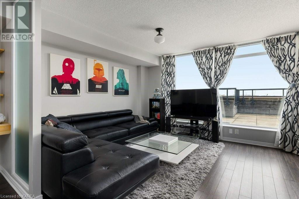 121 QUEEN Street Unit# 310