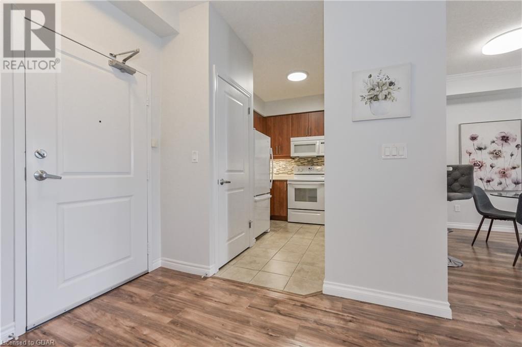 760 WOODHILL Drive Unit# 220