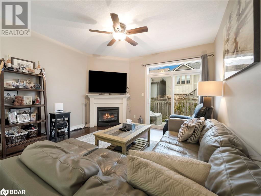 3 CANTERBURY CIRCLE Circle