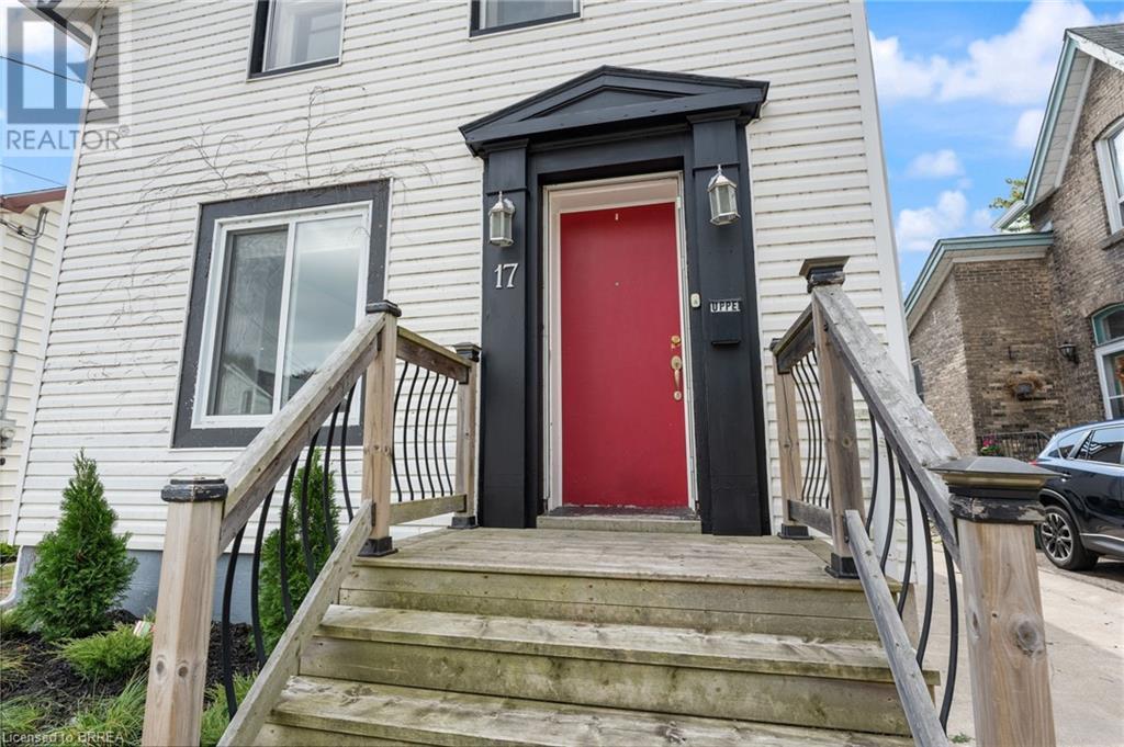 17 BOWES Avenue
