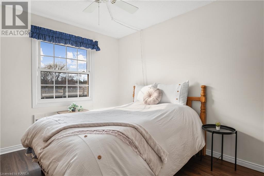 7 CENTRE Street S Unit# 203