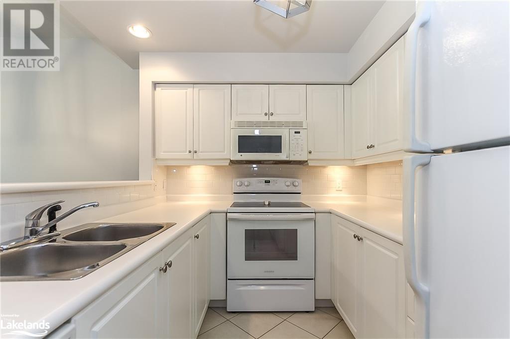 919 CEDAR POINTE Court