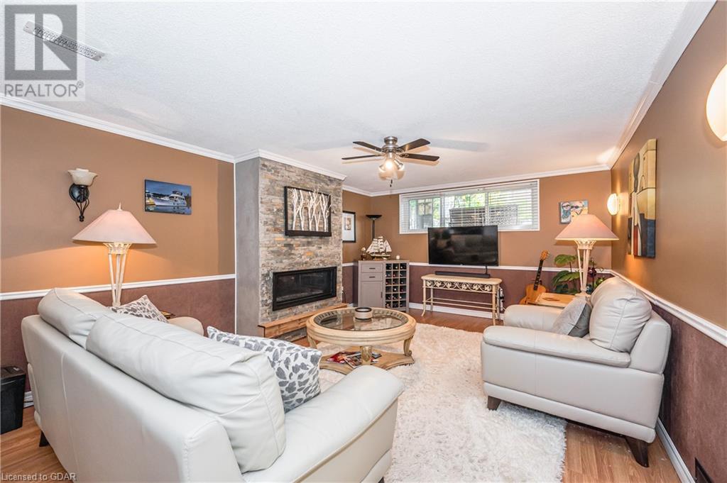 3 ISLINGTON Avenue