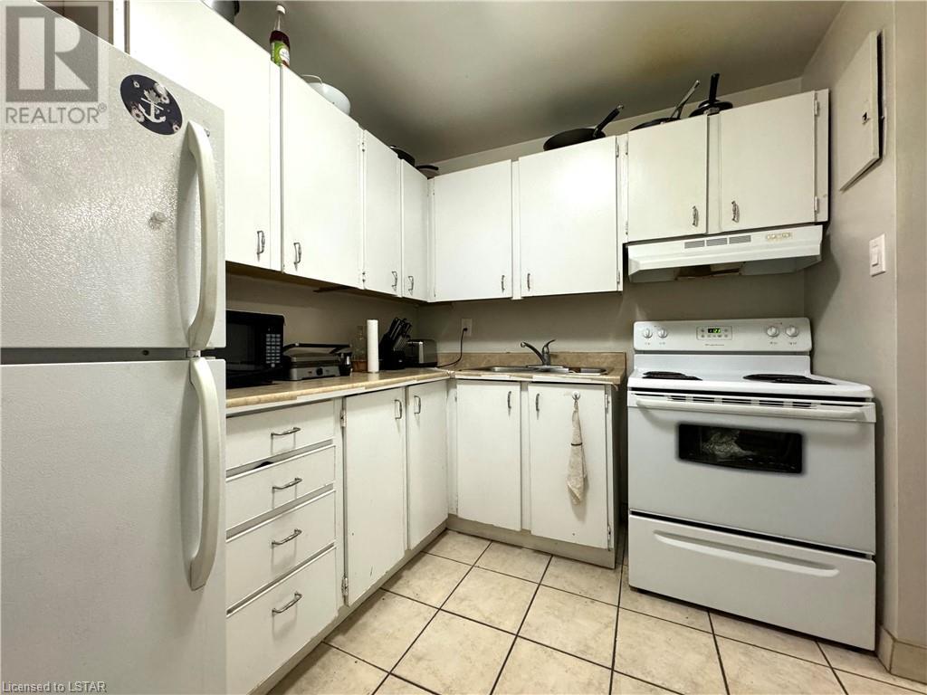 573 MORNINGTON Avenue Unit# 707