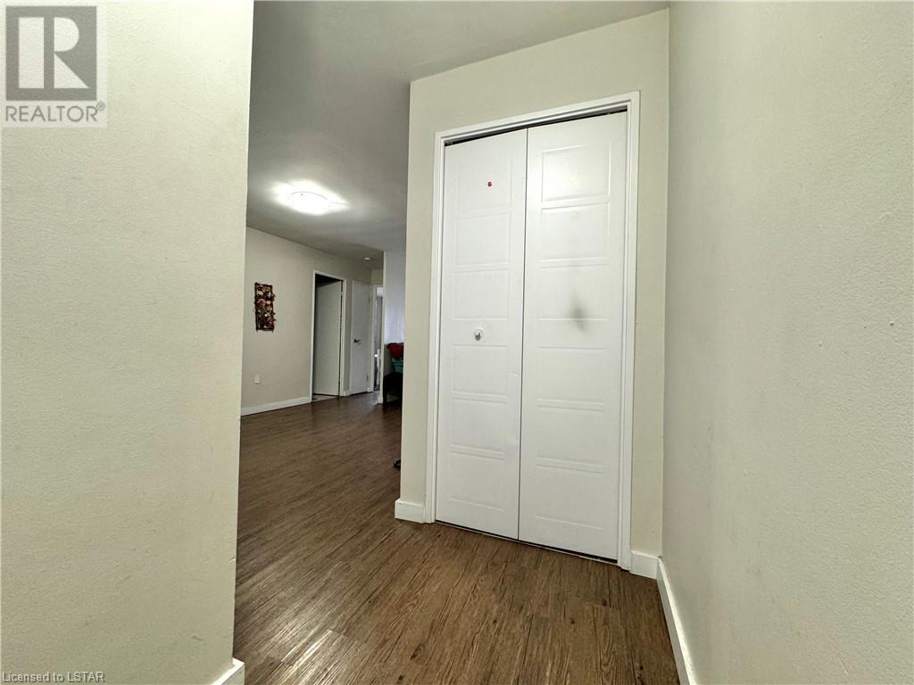 573 MORNINGTON Avenue Unit# 707