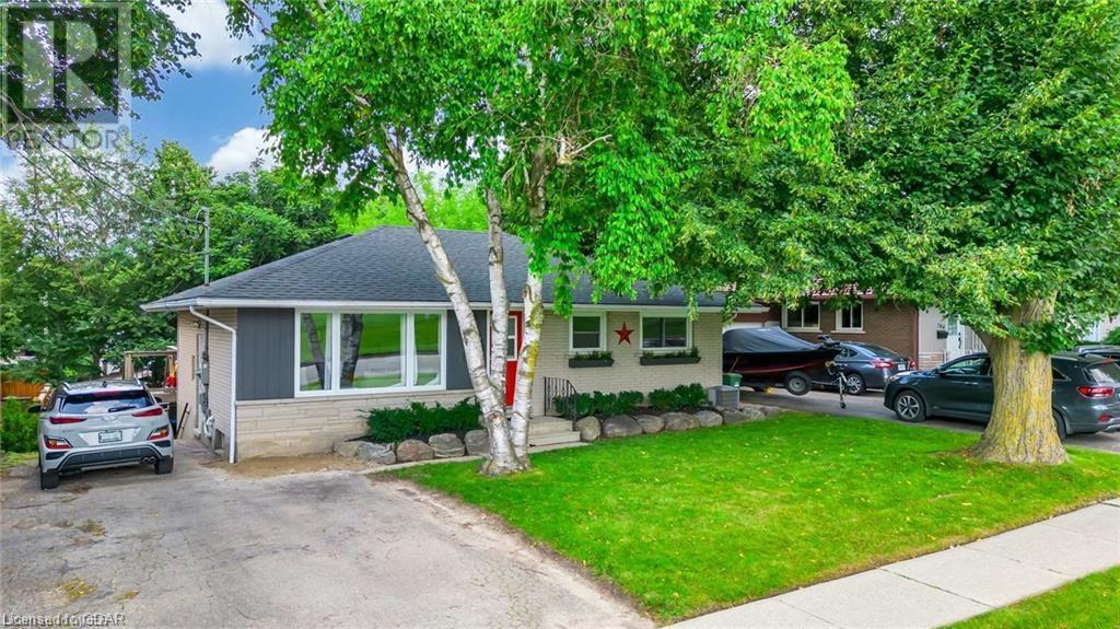 382 VICTORIA Road N Unit# UPPER