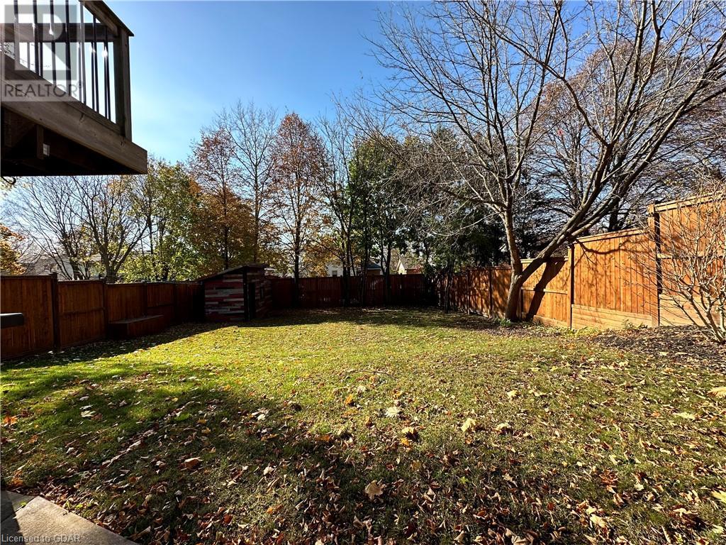 382 VICTORIA Road N Unit# UPPER